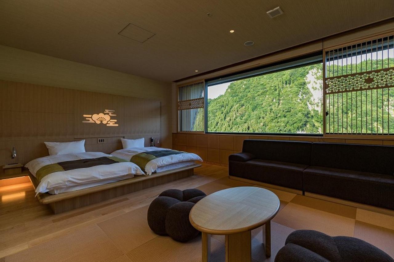 Okuhita Onsen Umehibiki