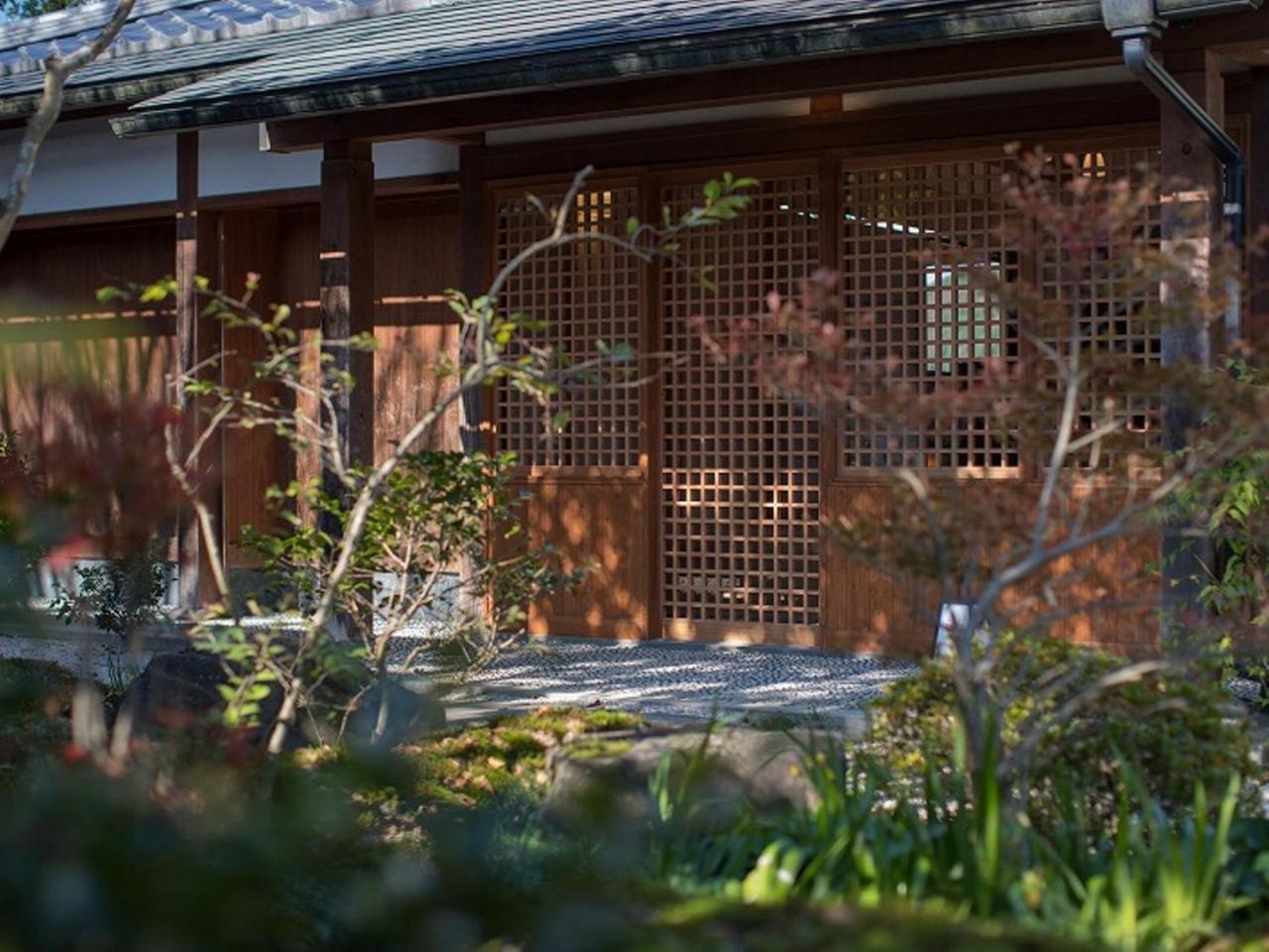 Ryokan Okuhita Onsen Umehibiki 5*